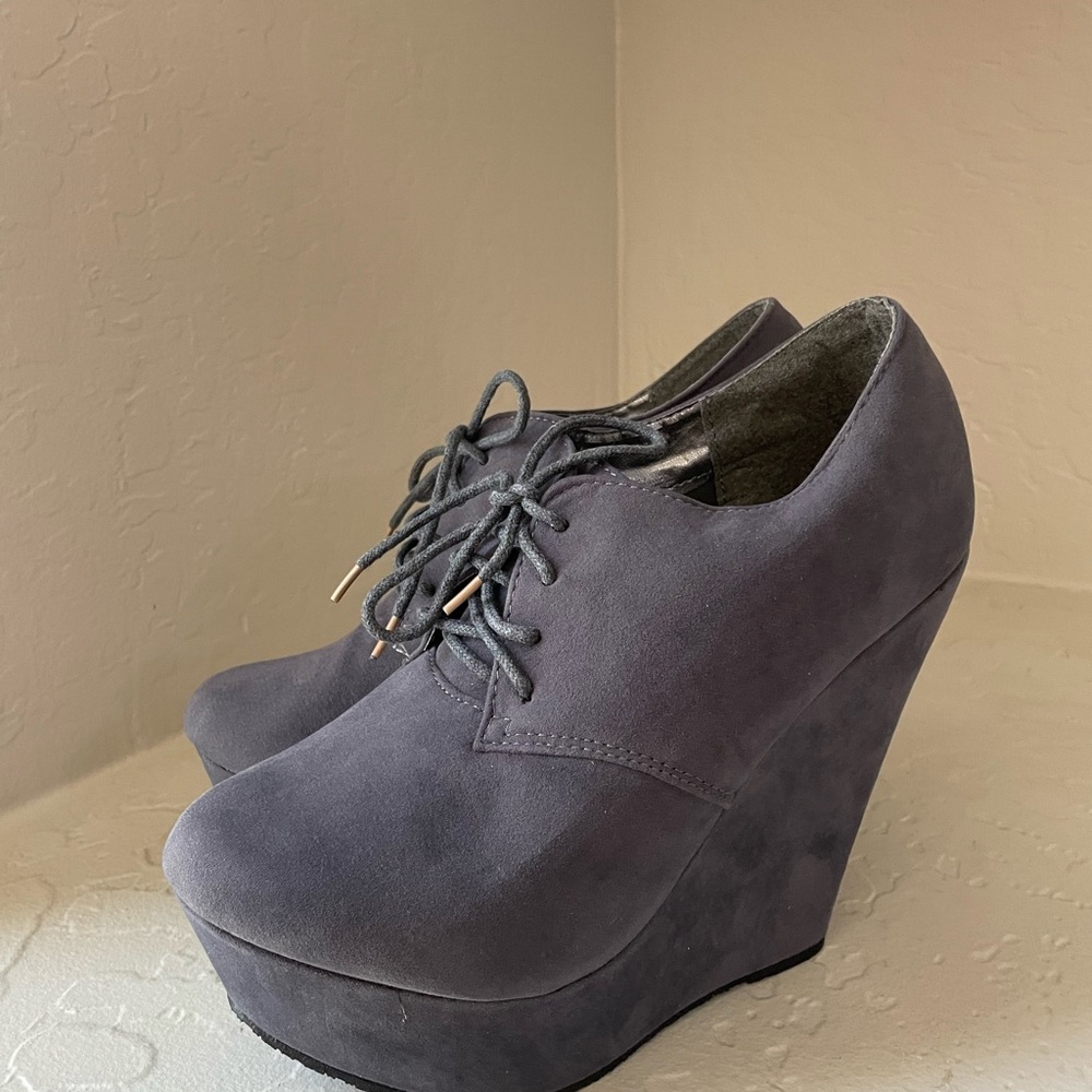 Gray Wedge Lace-Up Women's Shoes